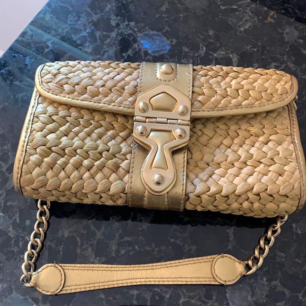 Michael Kors gold & straw clutch handbag gold chain like New used three times